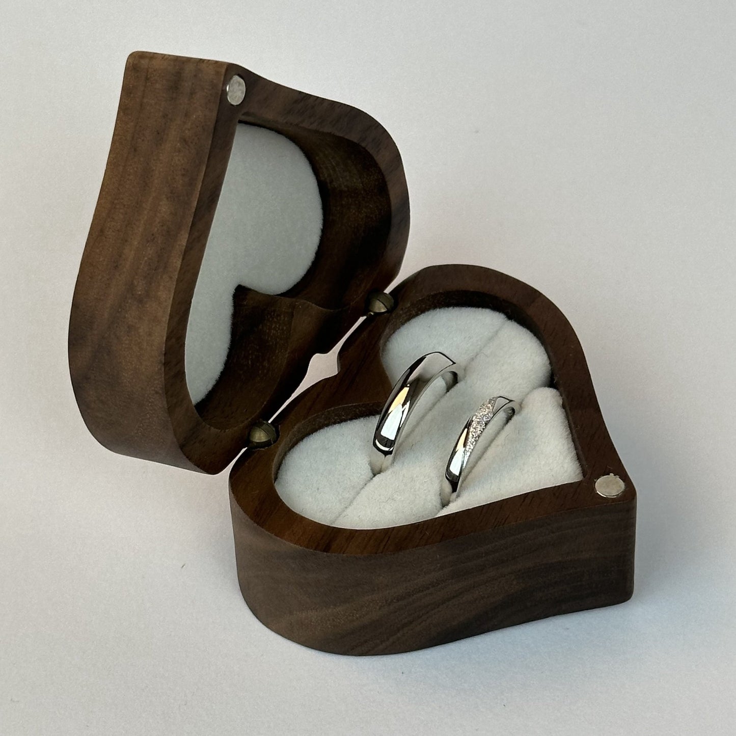 Sandstrip Groove Ring Set - CouplesPicks