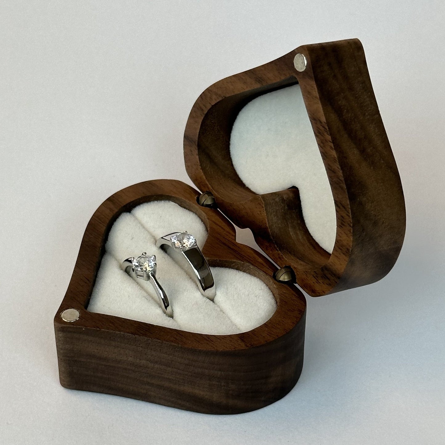 Solitaire Diamond Matching Rings - CouplesPicks