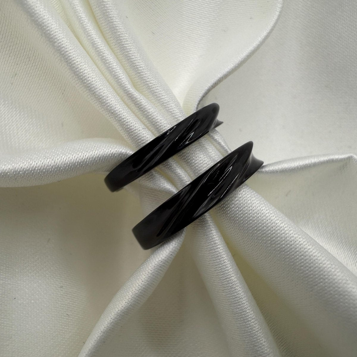 925 Sterling Silver Adjustable Ring Black Color - Changing Wavey Design | “Velith - CouplesPicks