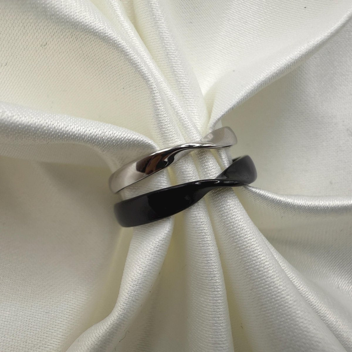 925 Sterling Silver Adjustable Ring Black Silver Twisted Color - Changing Design | “Veylen - CouplesPicks