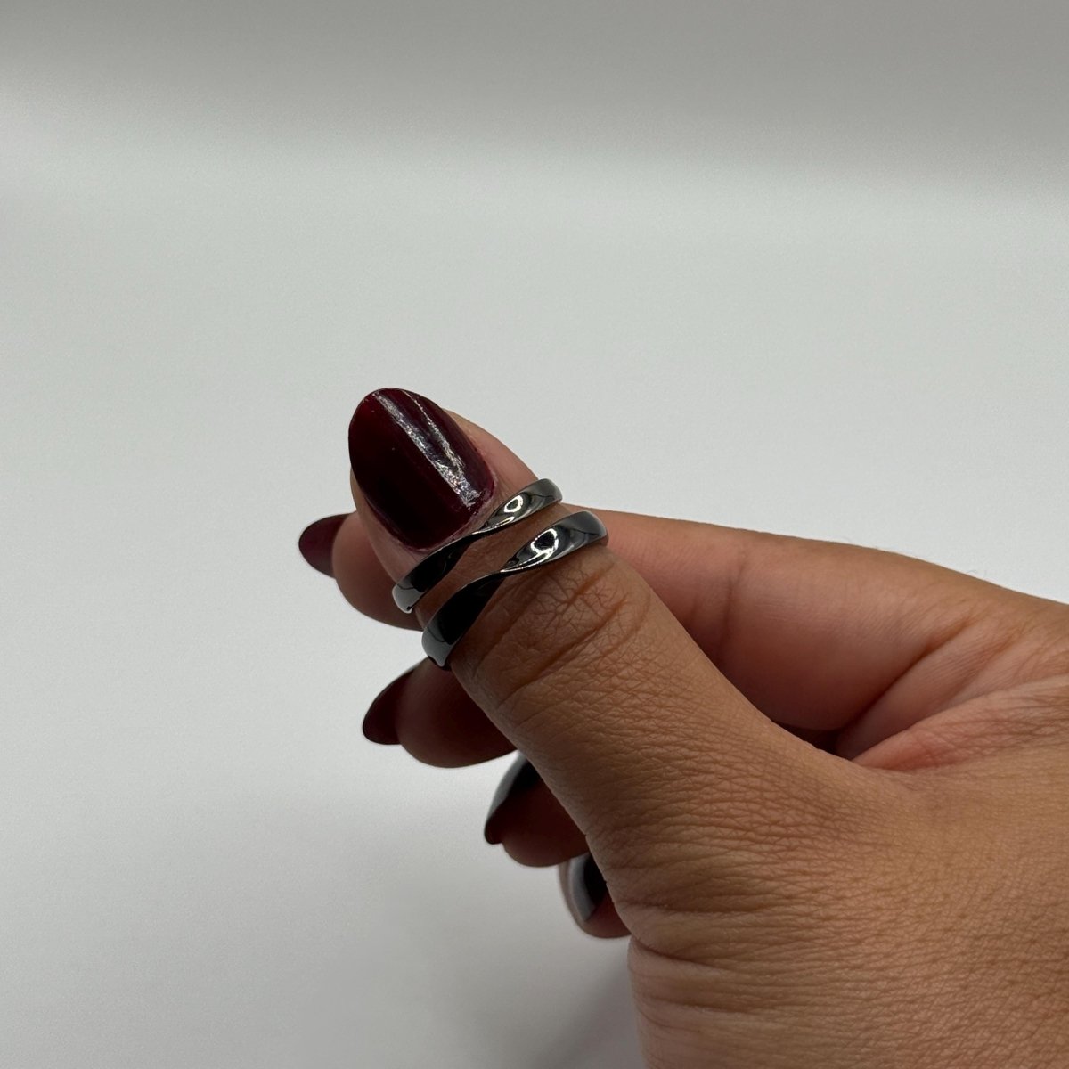 925 Sterling Silver Adjustable Ring Black Twisted Color - Changing Design | “Noctyrel - CouplesPicks