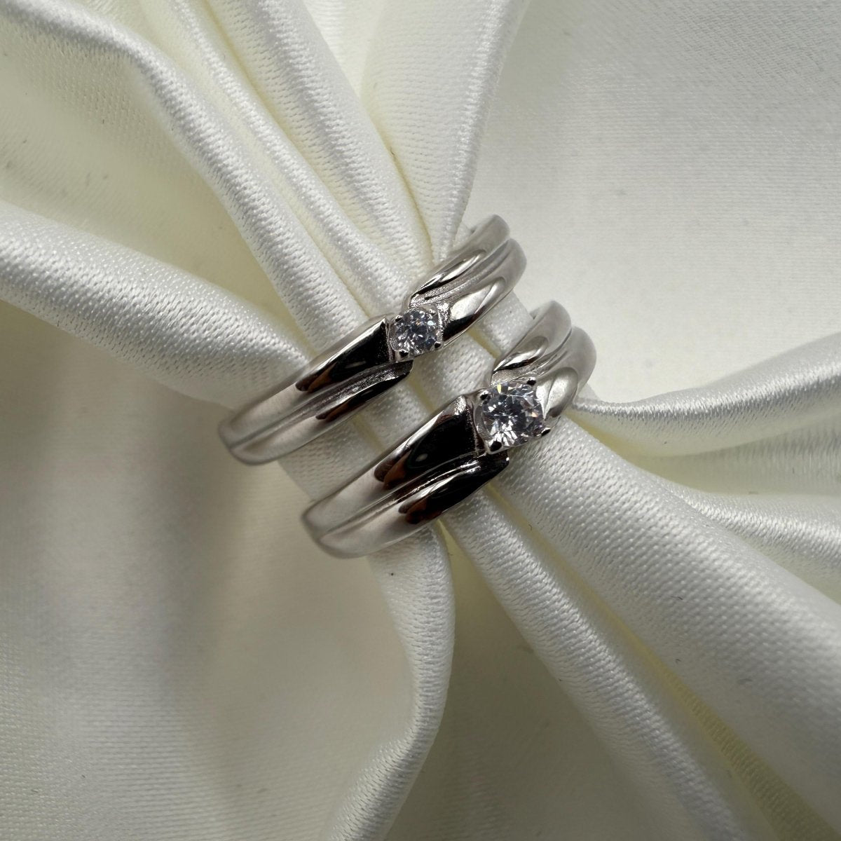 925 Sterling Silver Adjustable Ring Grooved Zirconia Design | “Veyra - CouplesPicks