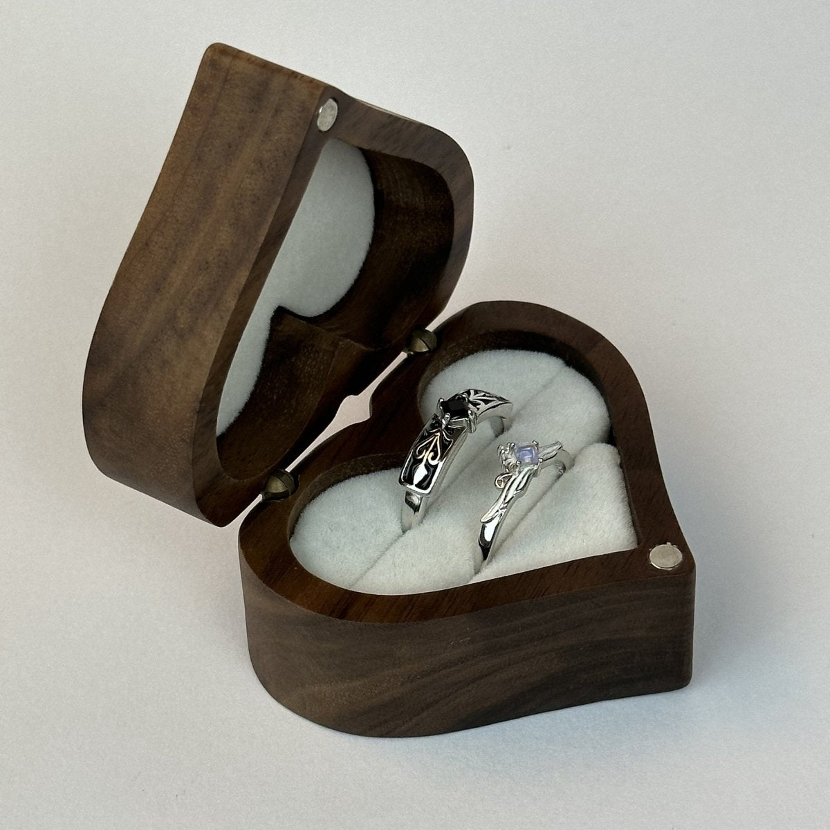 925 Sterling Silver Adjustable Ring Knight & Queen Design | “Nyxora - CouplesPicks