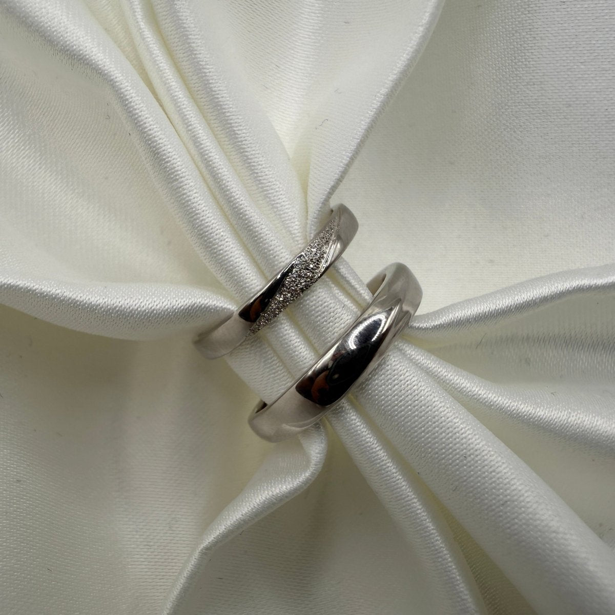 Draviel Guardian Crossed Line Adjustable Silver Ring - CouplesPicks