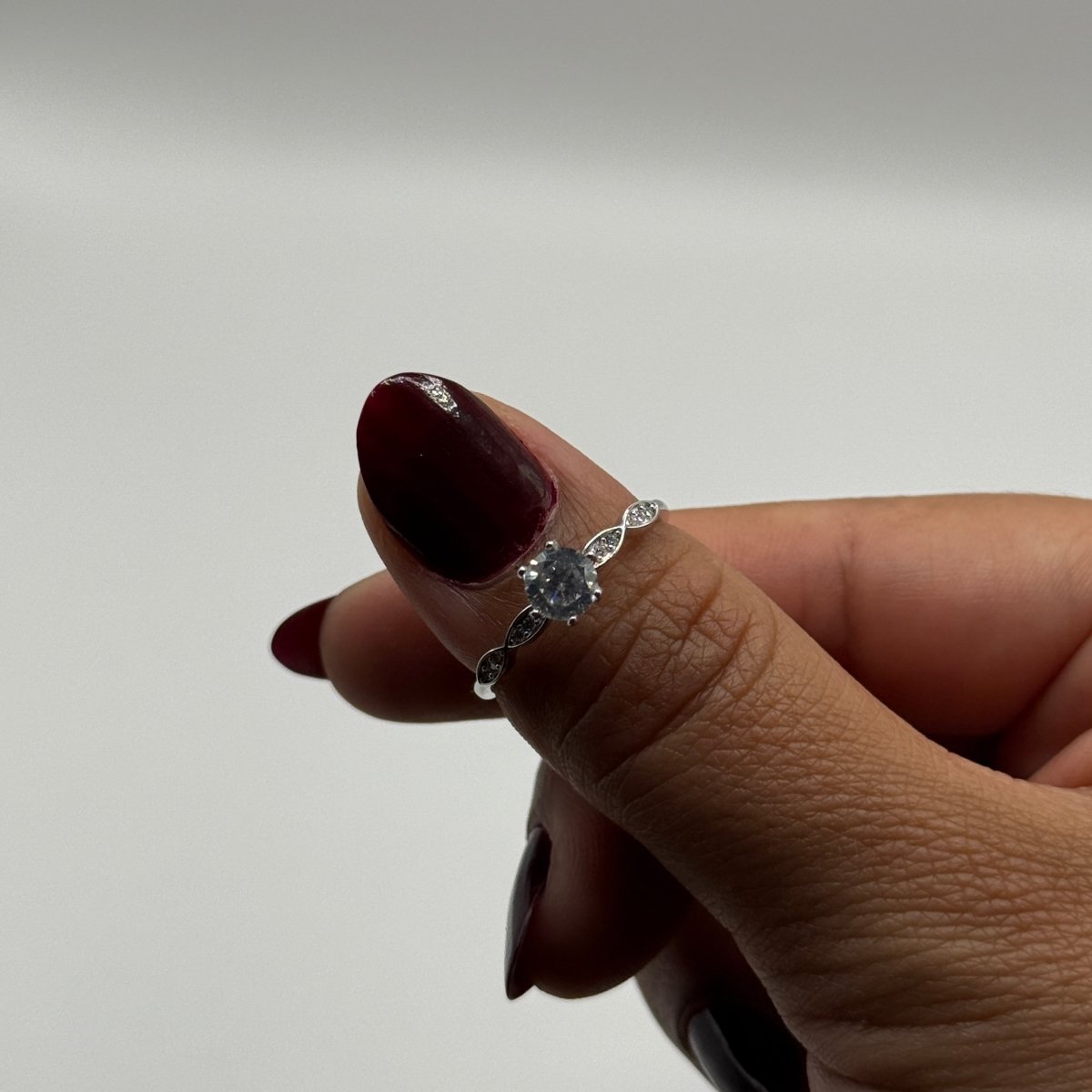 Elaris Dawn Princess Cut Adjustable Silver Ring - CouplesPicks