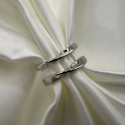 Eryndelle Flowing Twisted Silver Ring - CouplesPicks