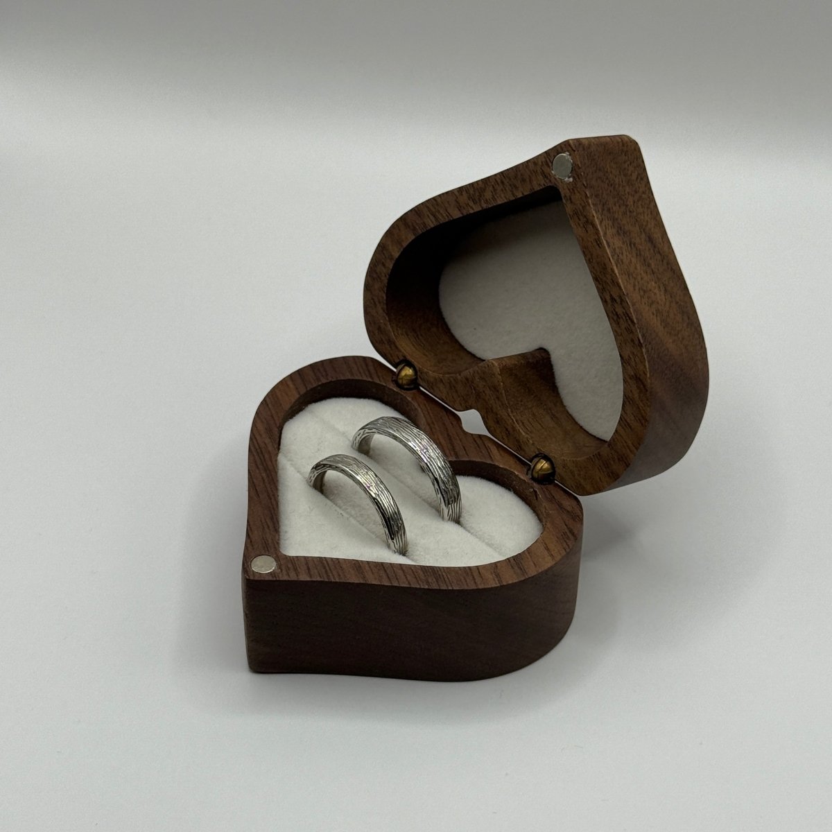 Eryndor 925 Sterling Silver Grooved Adjustable Band Ring - CouplesPicks