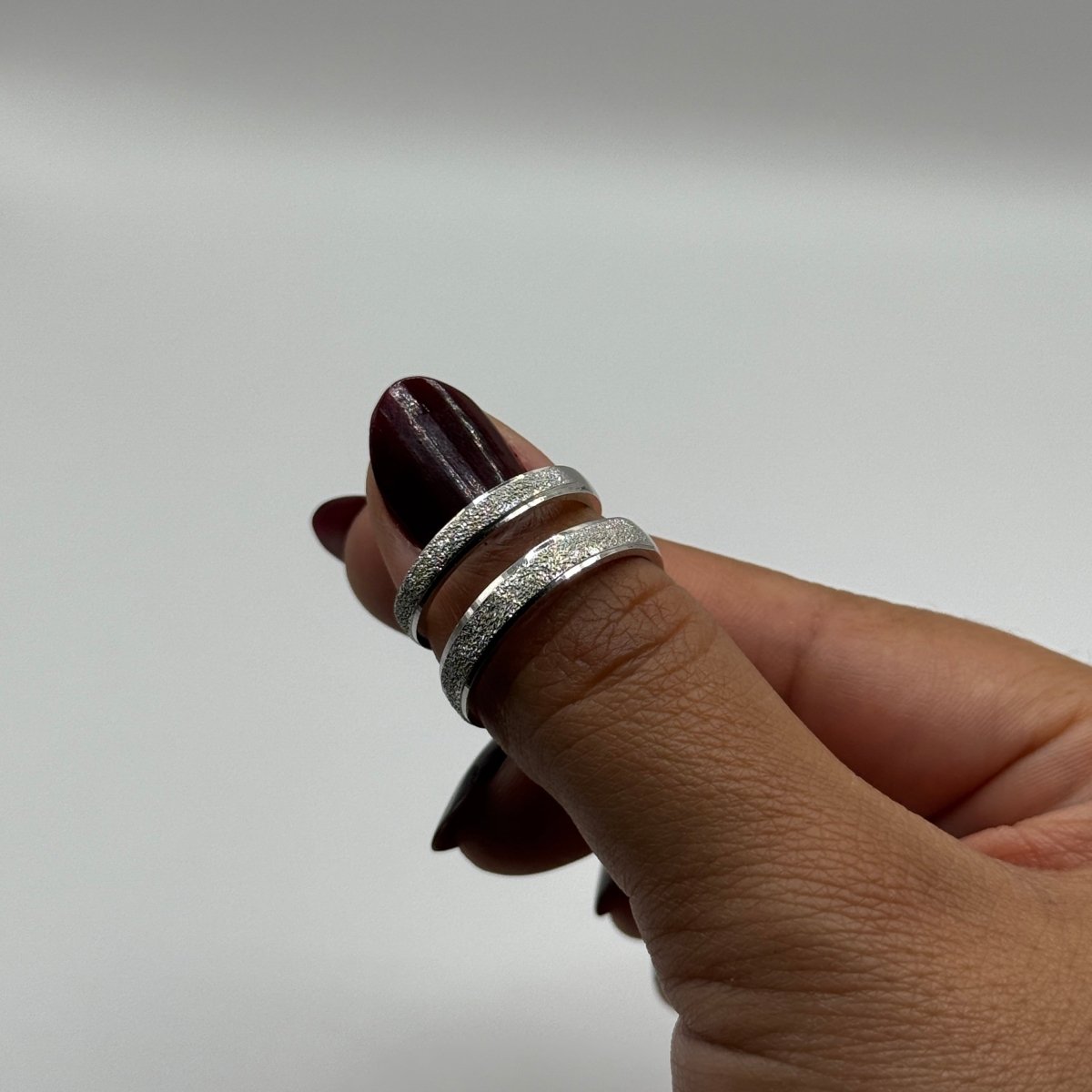 Myrralis Sanded Path Ring – 925 Sterling Silver - CouplesPicks