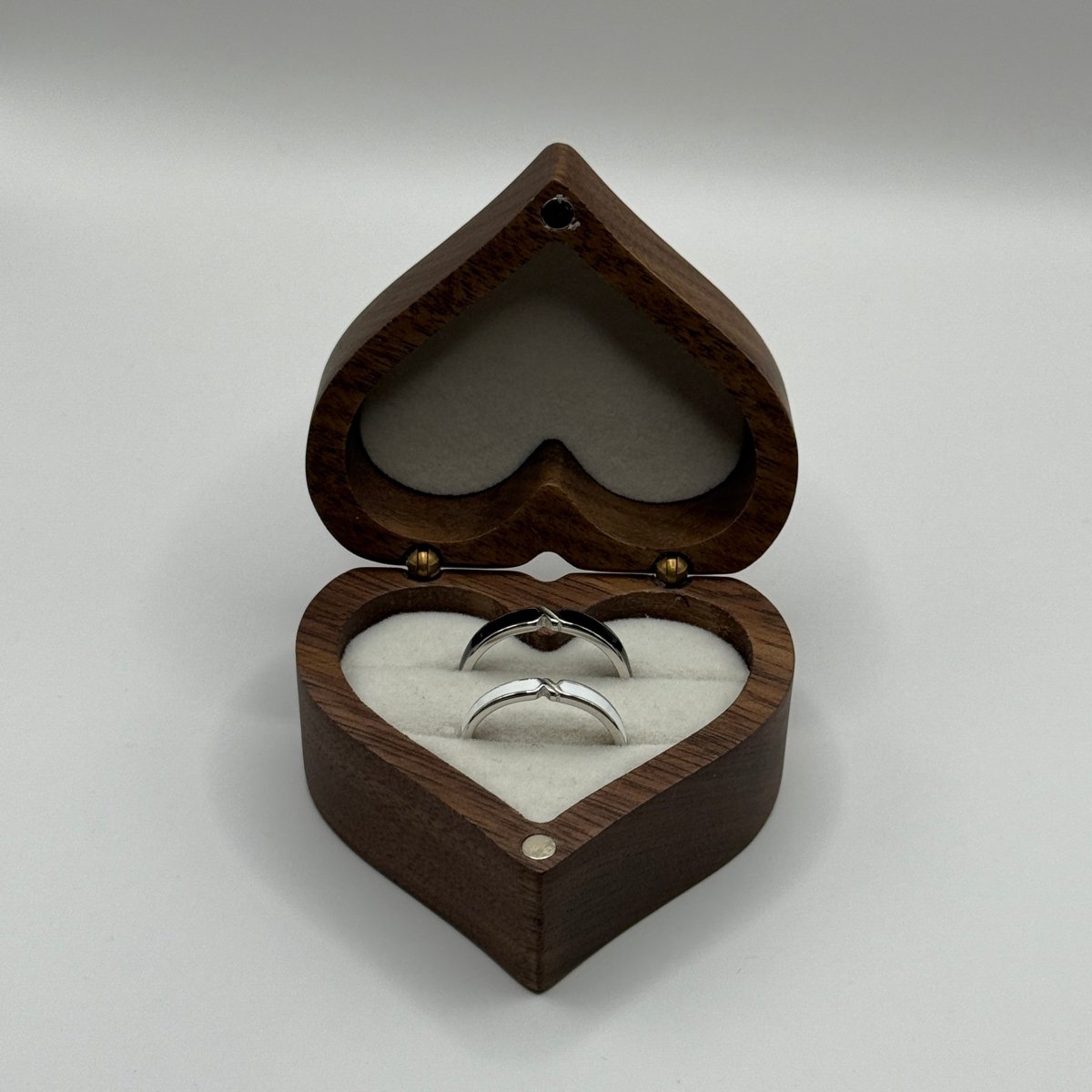 Nyvayne Black & White Balance Ring Set – 925 Sterling Silver - CouplesPicks