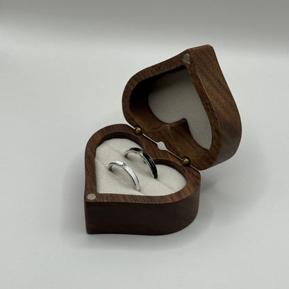 Nyvayne Black & White Balance Ring Set – 925 Sterling Silver - CouplesPicks