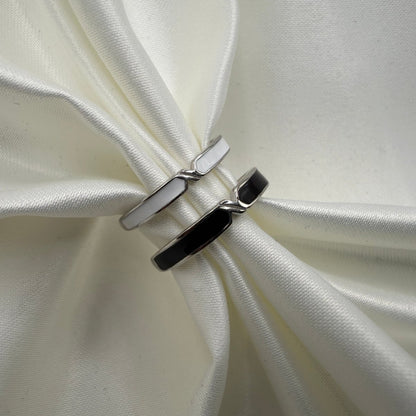 Nyvayne Black & White Balance Ring Set – 925 Sterling Silver - CouplesPicks