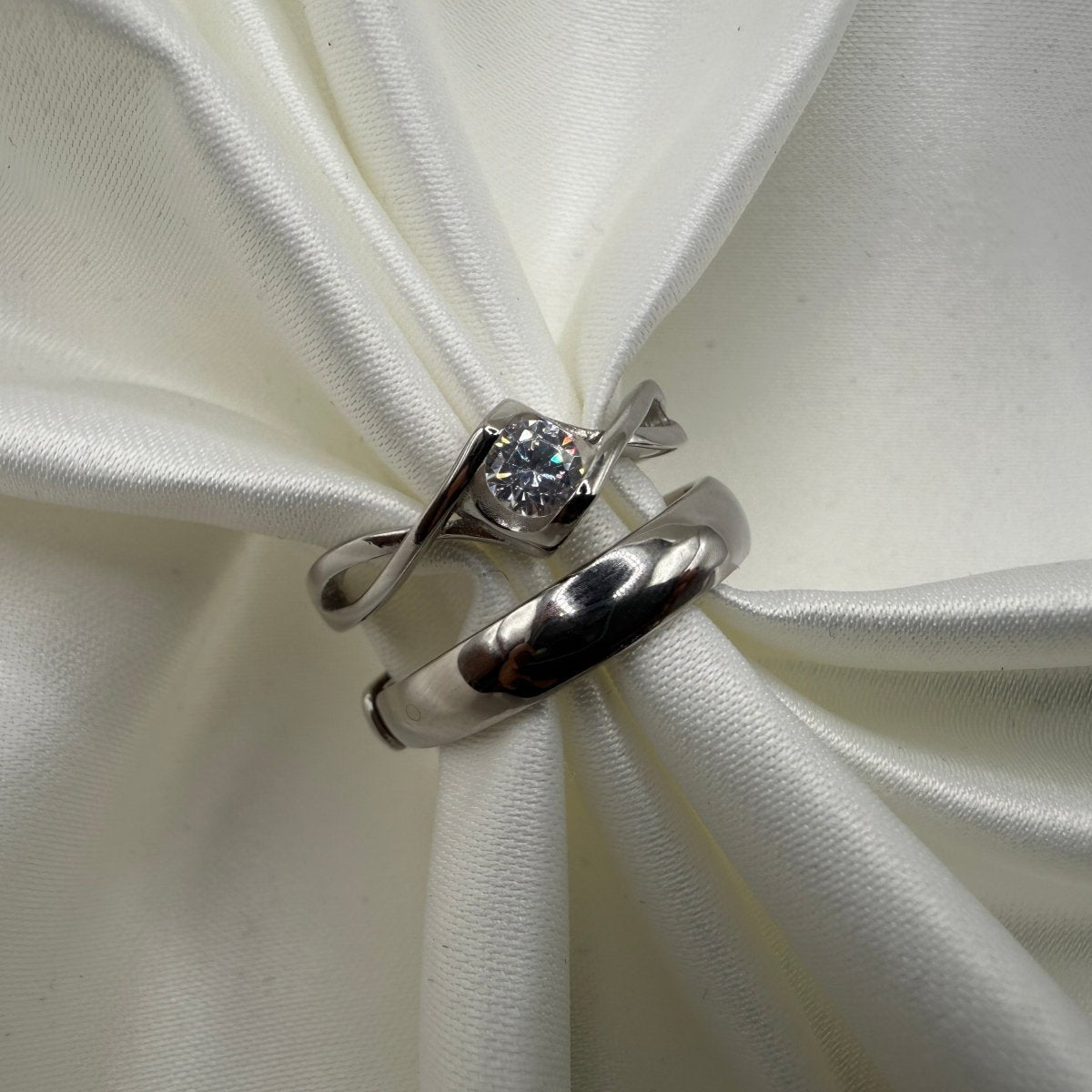 Selvanyth Twisted Heart Adjustable 925 Silver Ring - CouplesPicks