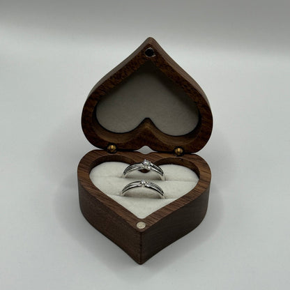 Veyra 925 Sterling Silver Grooved Zirconia Adjustable Ring - CouplesPicks