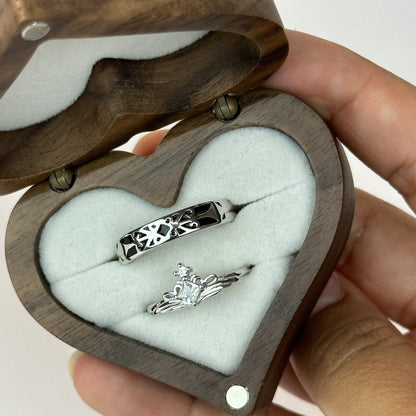Knight & Queen Royalty Rings - CouplesPicks