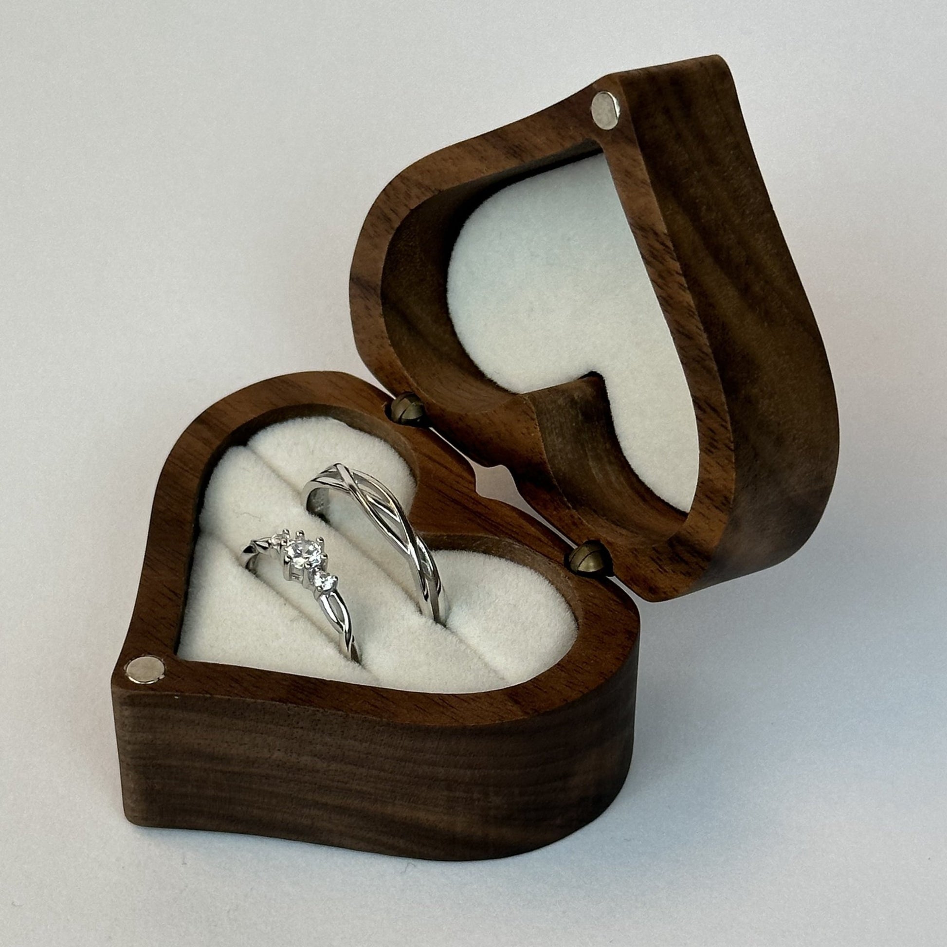 Braided Love Ring Set - CouplesPicks