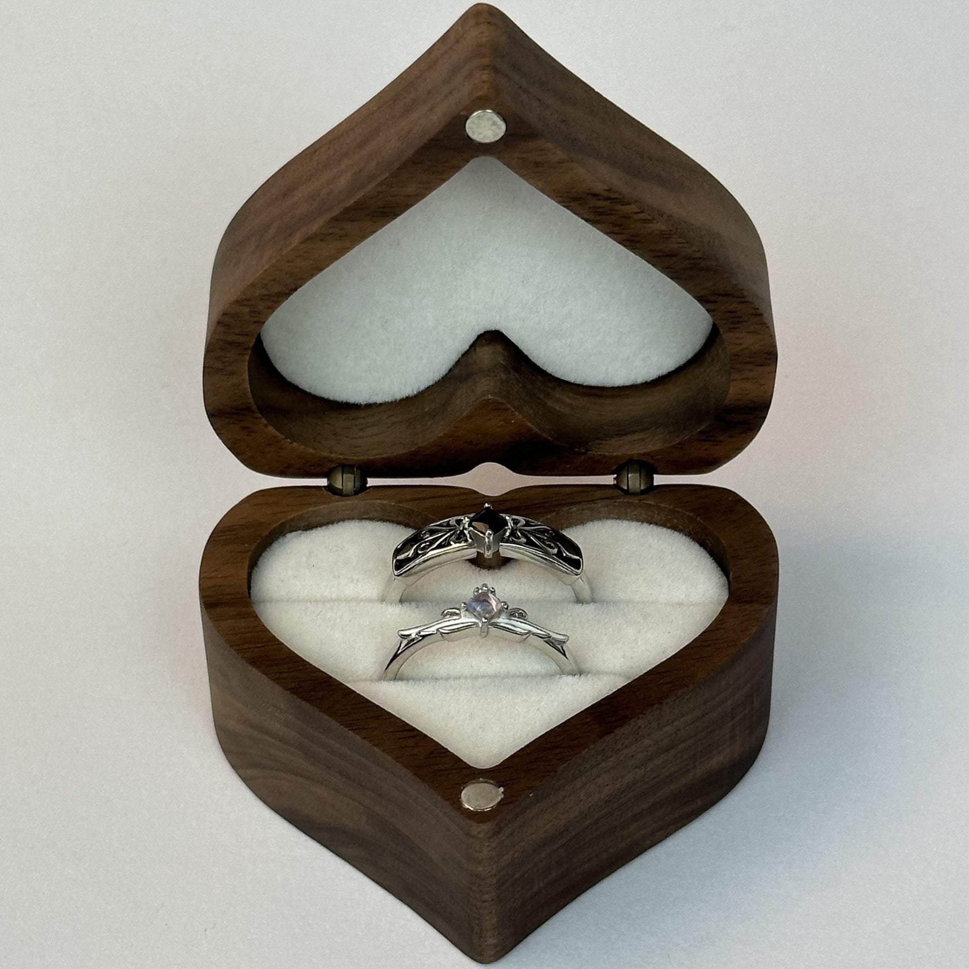 Knight & Queen Opal Ring Set - CouplesPicks