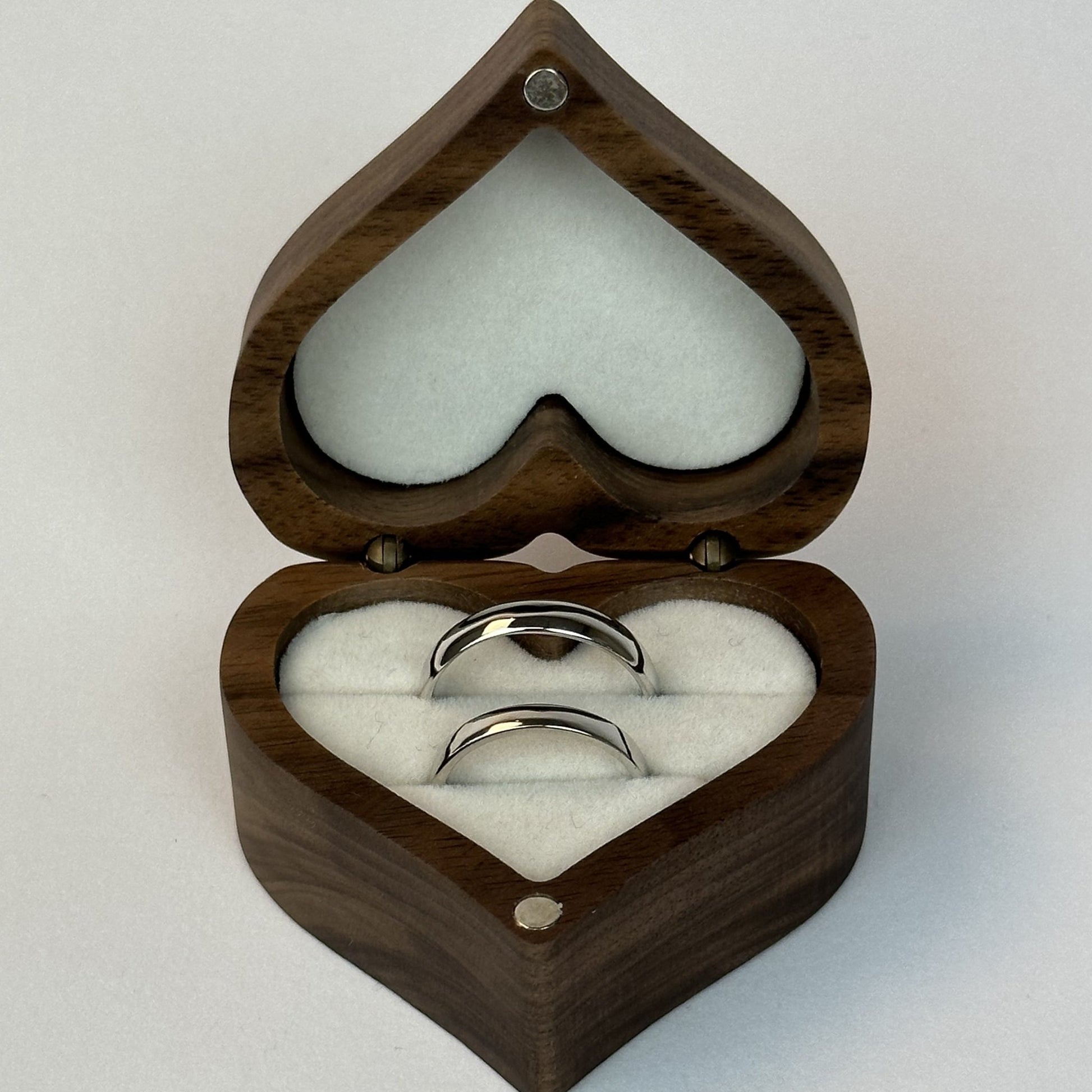 Minimalistic Ring Set - CouplesPicks