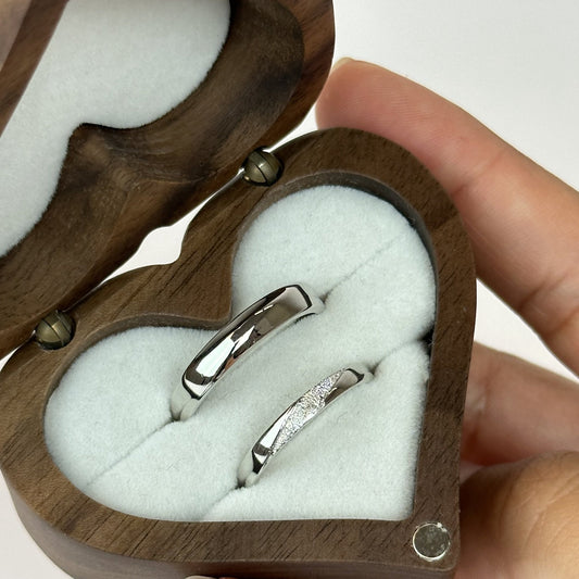 Sandstrip Groove Ring Set - CouplesPicks