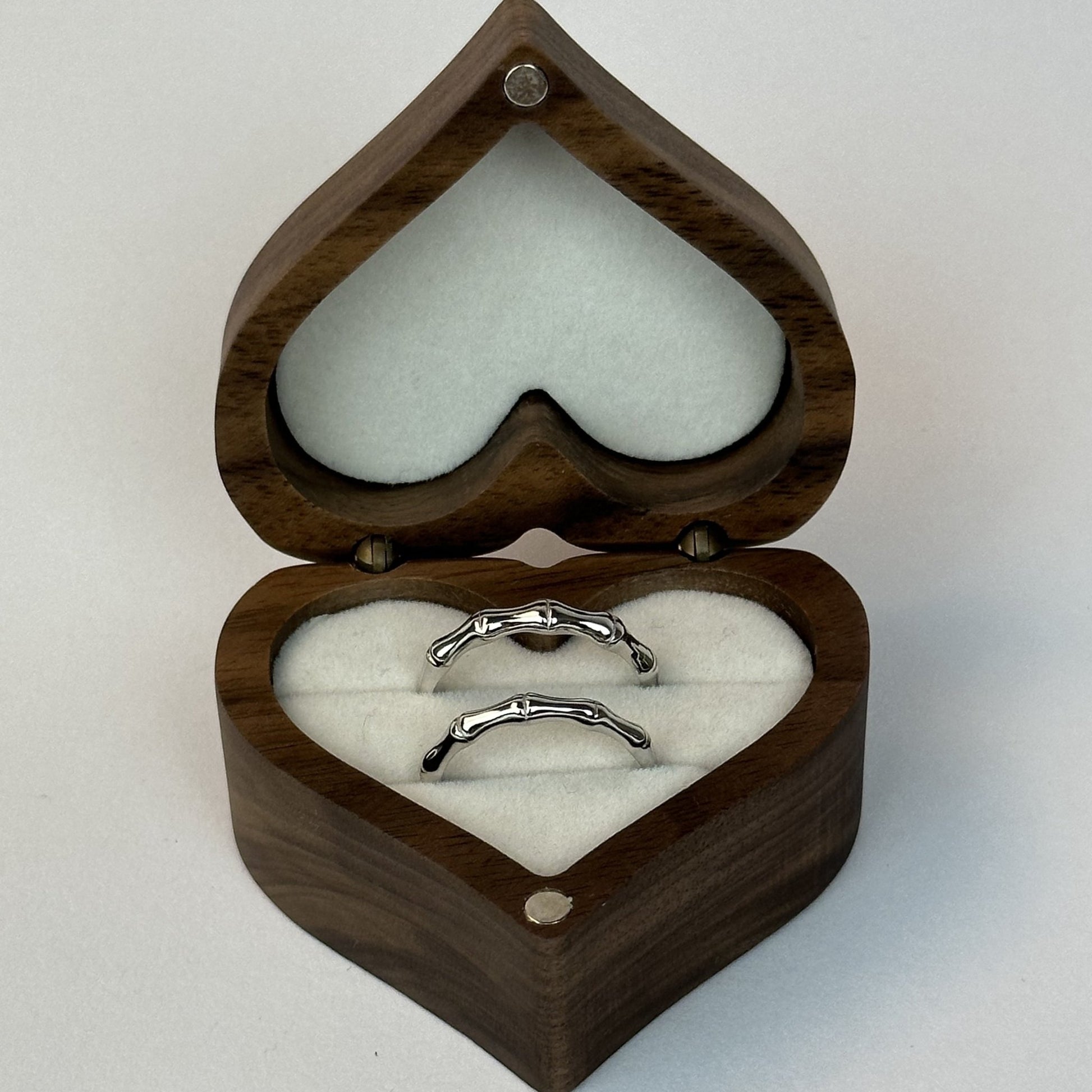 Silver Bone Couples Ring - CouplesPicks