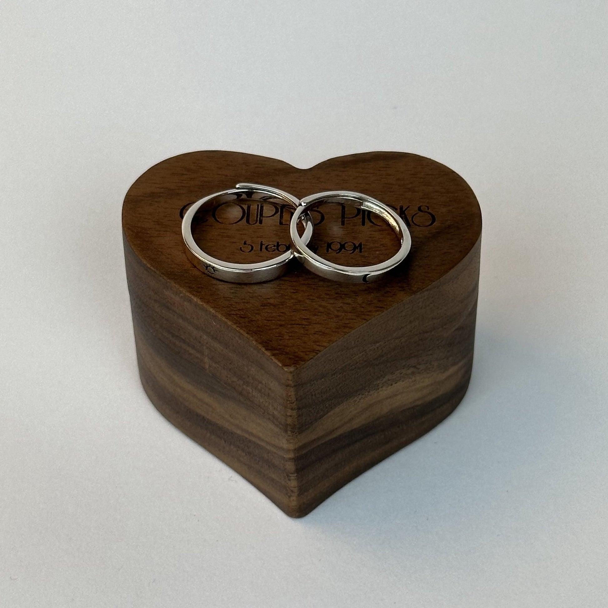Simple Sun and Moon Ring Set - CouplesPicks