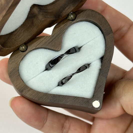Twisted Wave Black Couple Rings - CouplesPicks