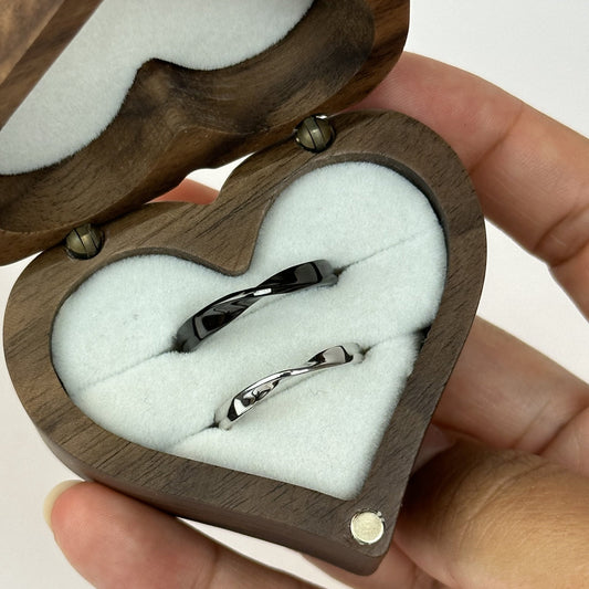 Twisted Wave Black & Silver Couple Rings - CouplesPicks
