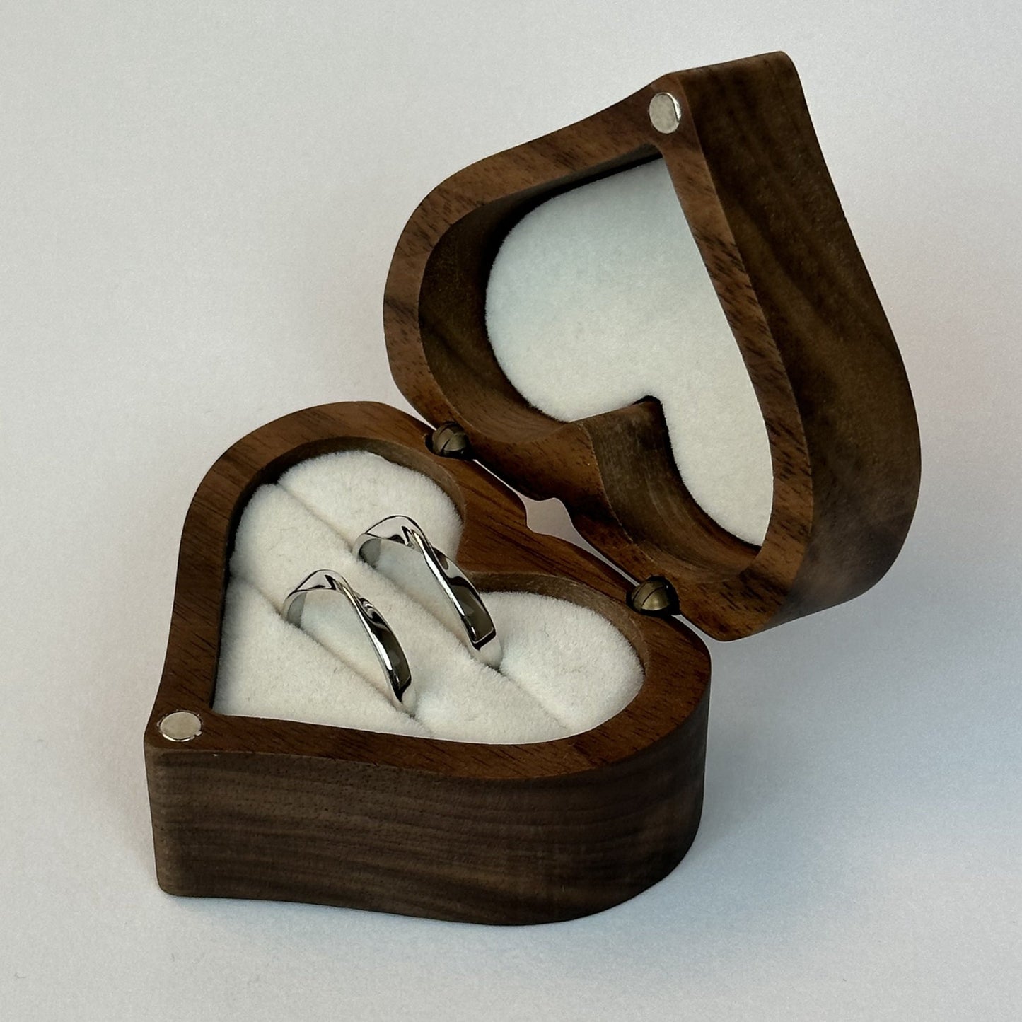 Twisted Wave Silver Couple Rings - CouplesPicks