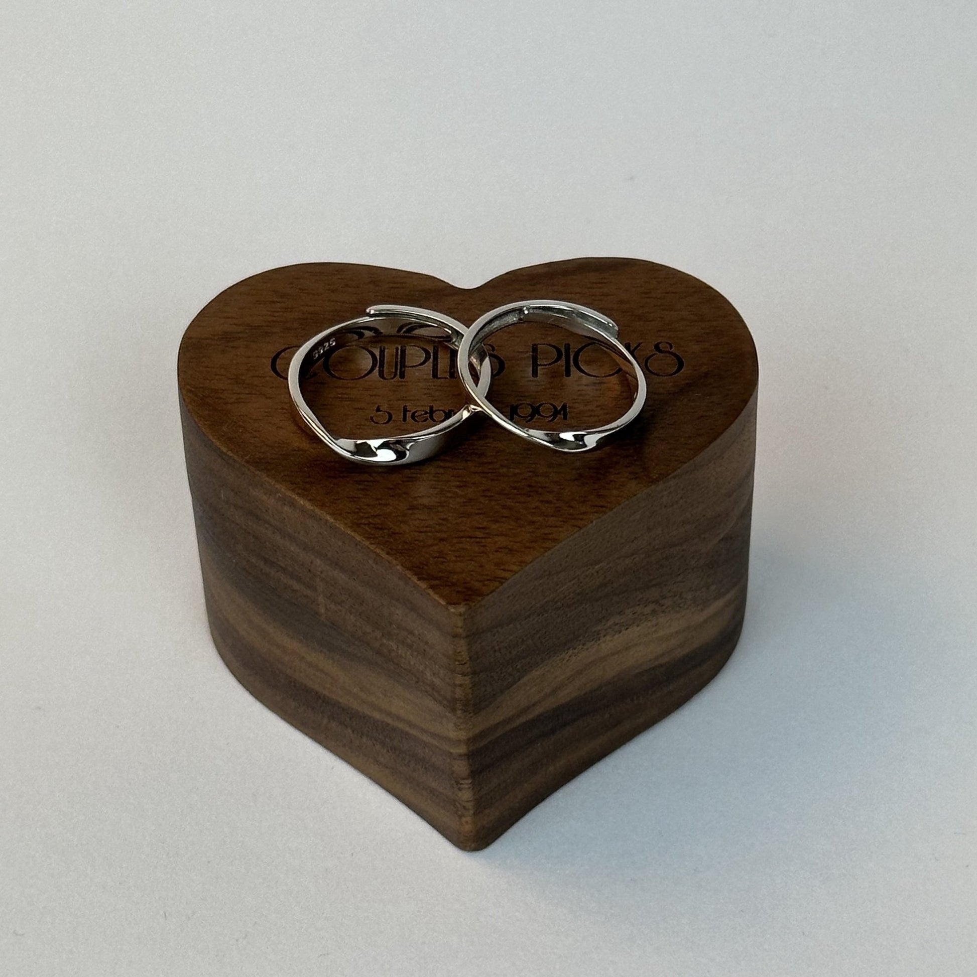 Twisted Wave Silver Couple Rings - CouplesPicks