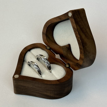 Wave Groove Silver Ring Set - CouplesPicks