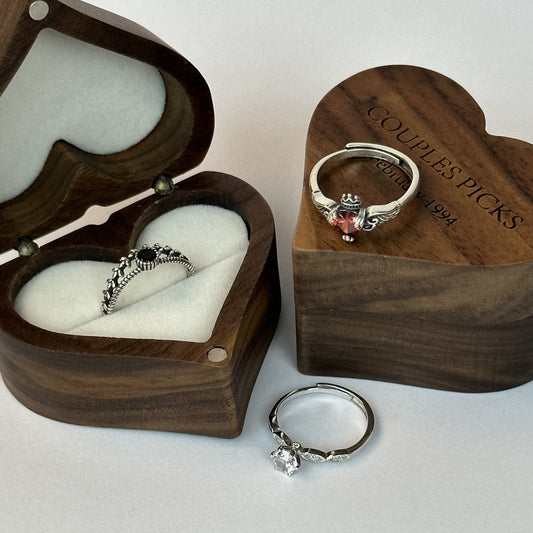 Wooden Giftbox Heartshape - CouplesPicks